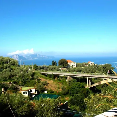 Locazione Turistica Emi *