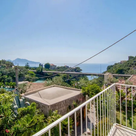 Locazione Turistica Emi Casa vacanze Massa Lubrense